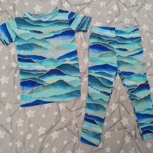 NWOT Muse Threads Misty Malibu Mountains PJ Set size XS or 2/3